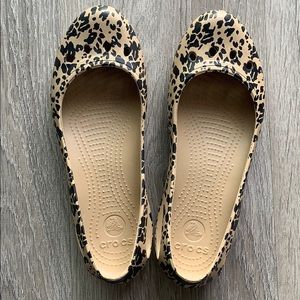 Crocs Flats Women’s Size 10 Animal Print